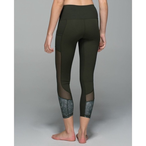 Lululemon High Times Pant *Luxtreme (Mesh) Sz 6 - Picture 8 of 16
